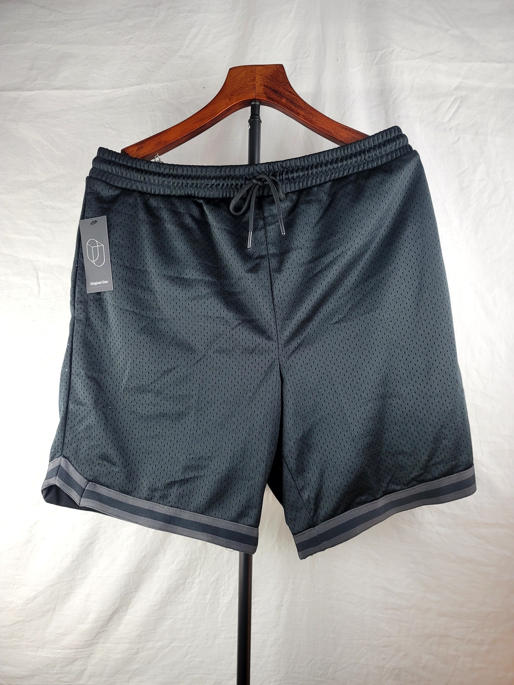 NWT Original Use Men's Black Mesh Athletic Shorts M